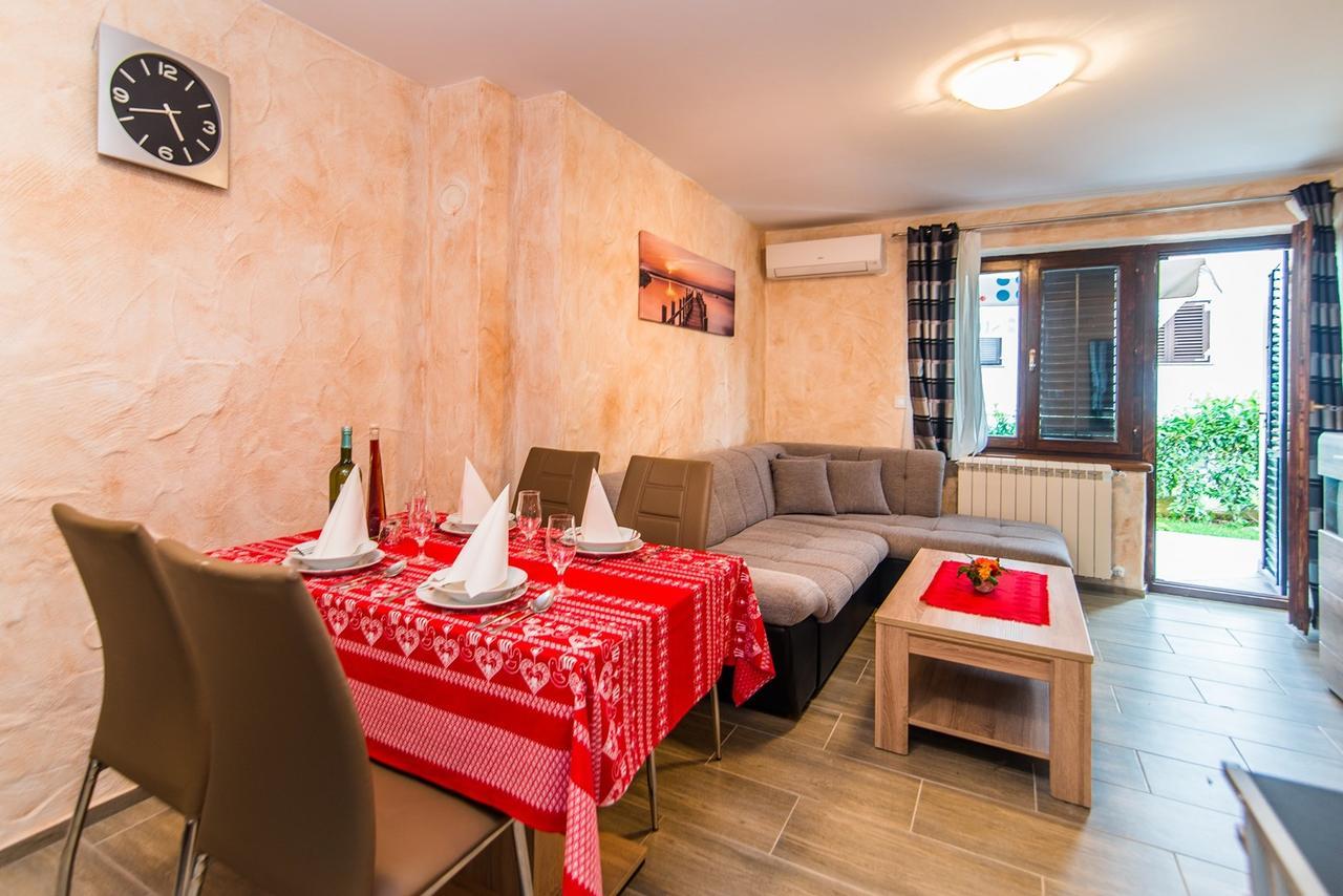 Apartment Stela Poreč Eksteriør bilde