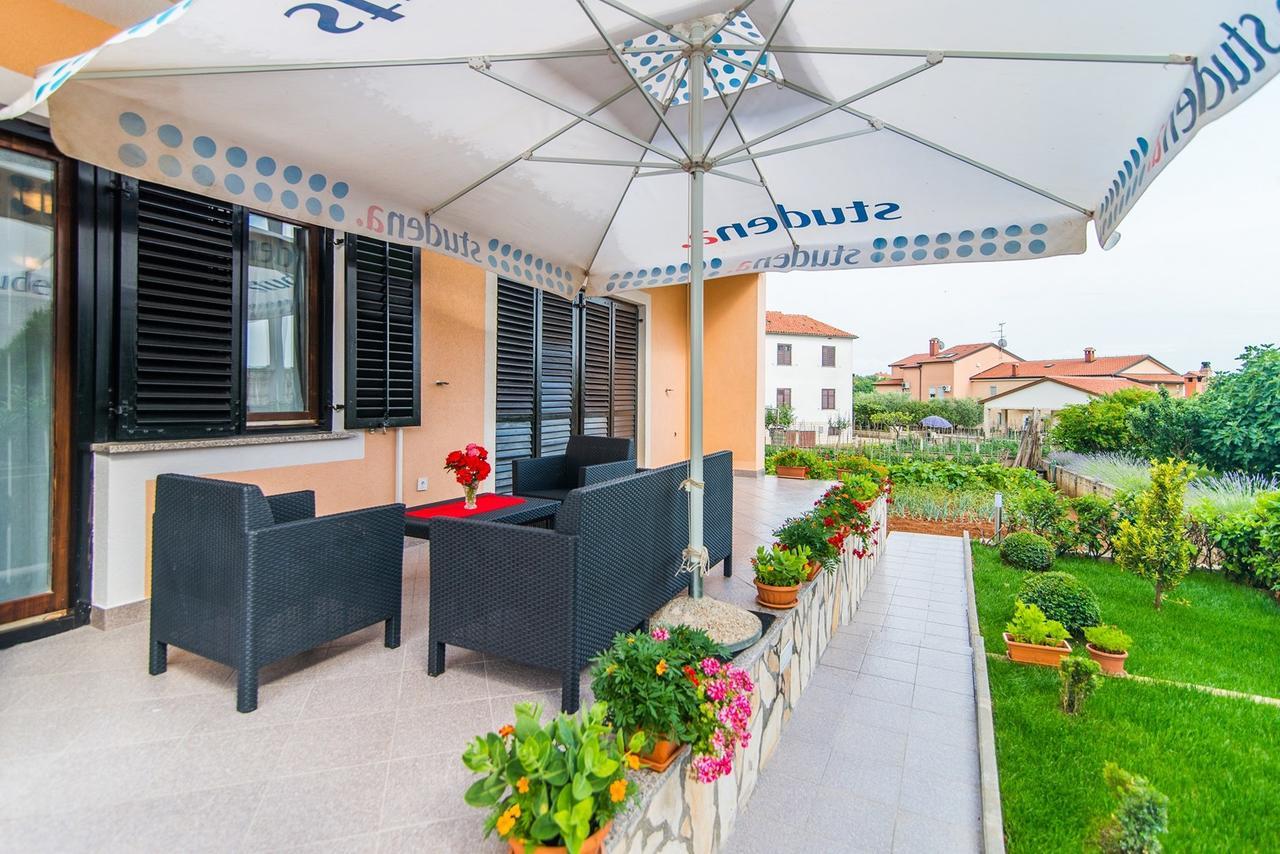 Apartment Stela Poreč Eksteriør bilde